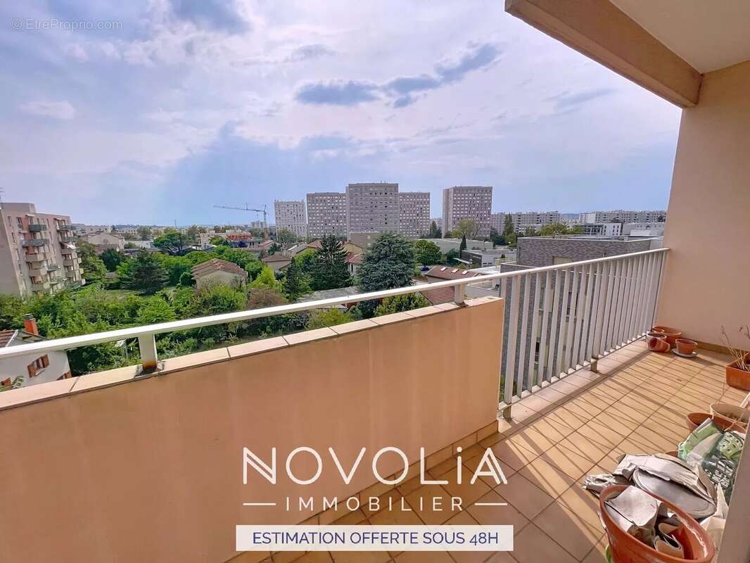 Appartement à LYON-8E