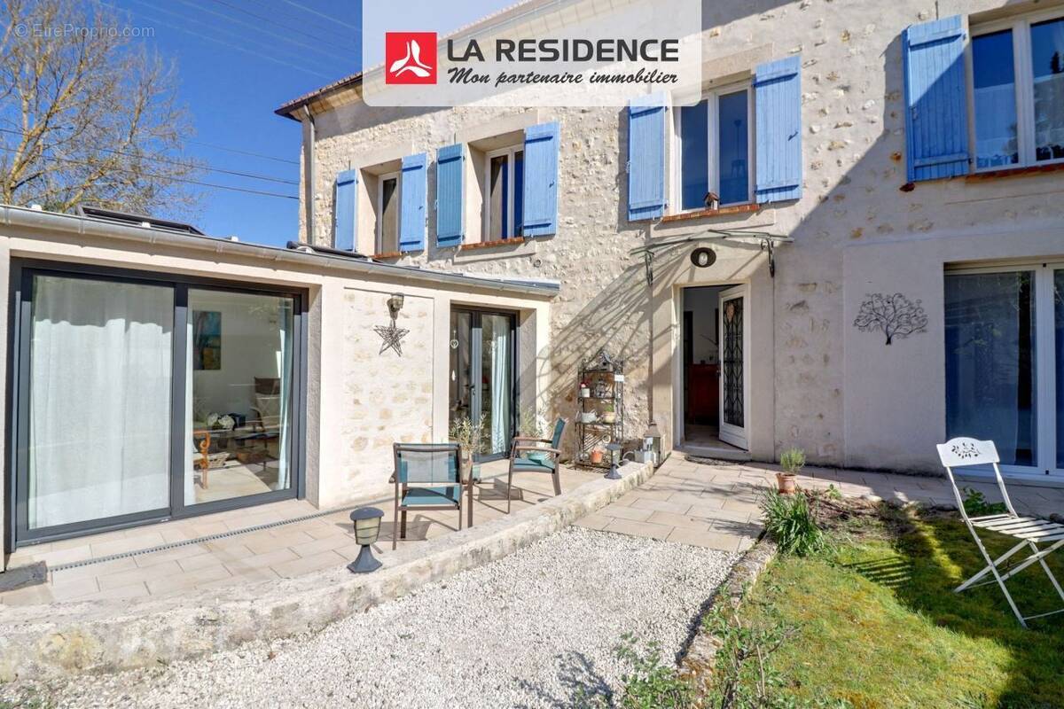 Maison à MAULE