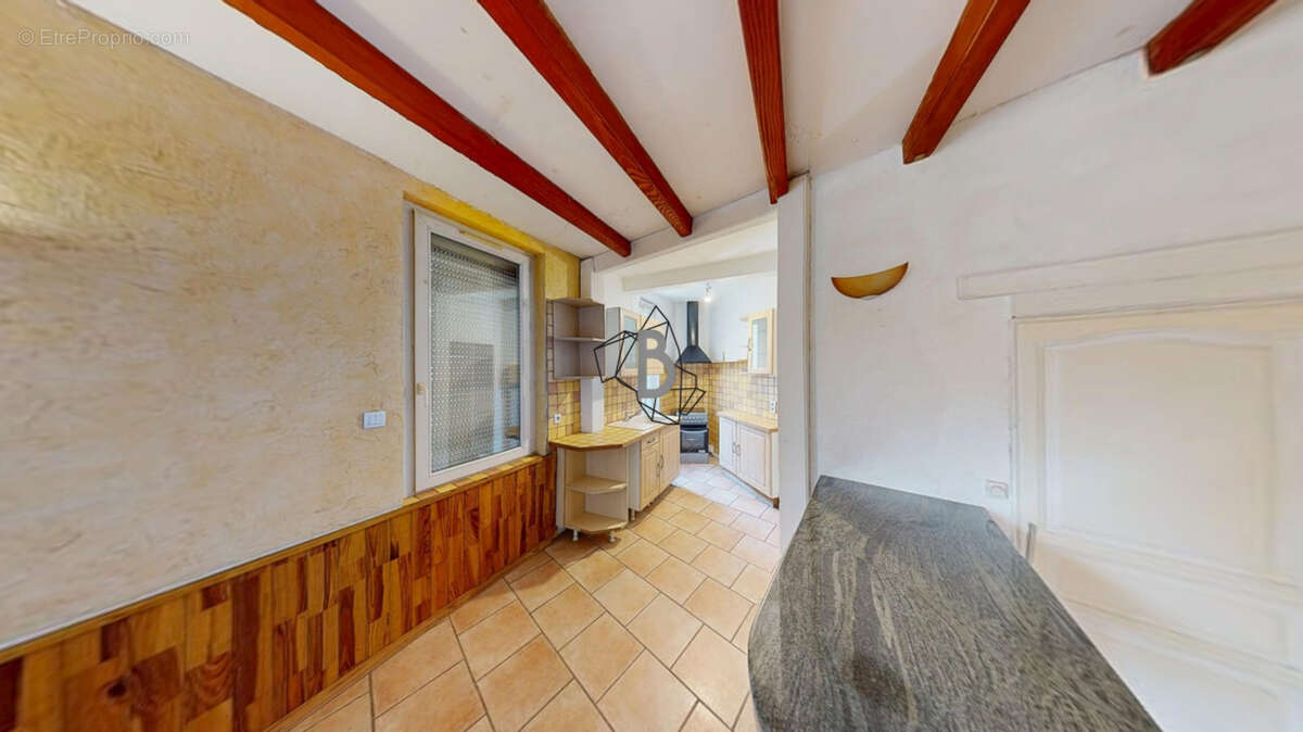 Appartement duplex    83 m2 Carrez / 101 m2 au sol   Proche Place Fernand Peloutier ALBI - photo 2