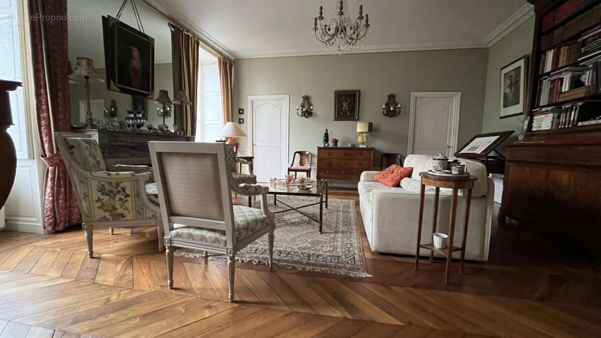 Maison à AUTUN