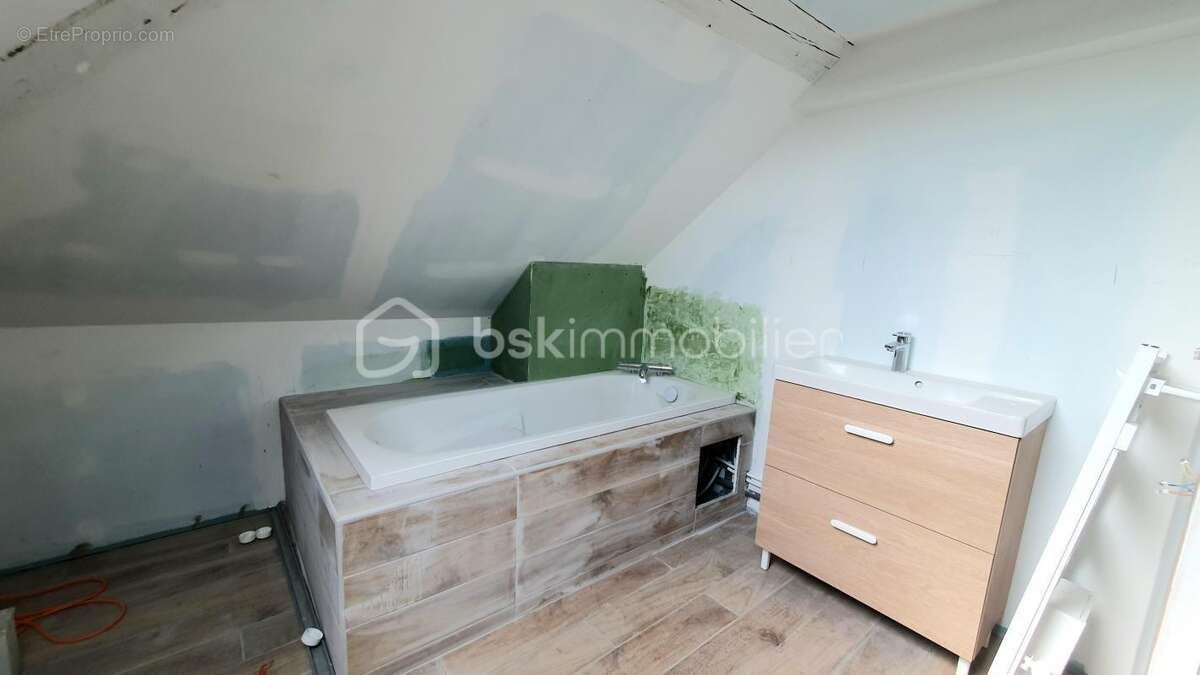 Maison à SAINT-AUBIN-ROUTOT