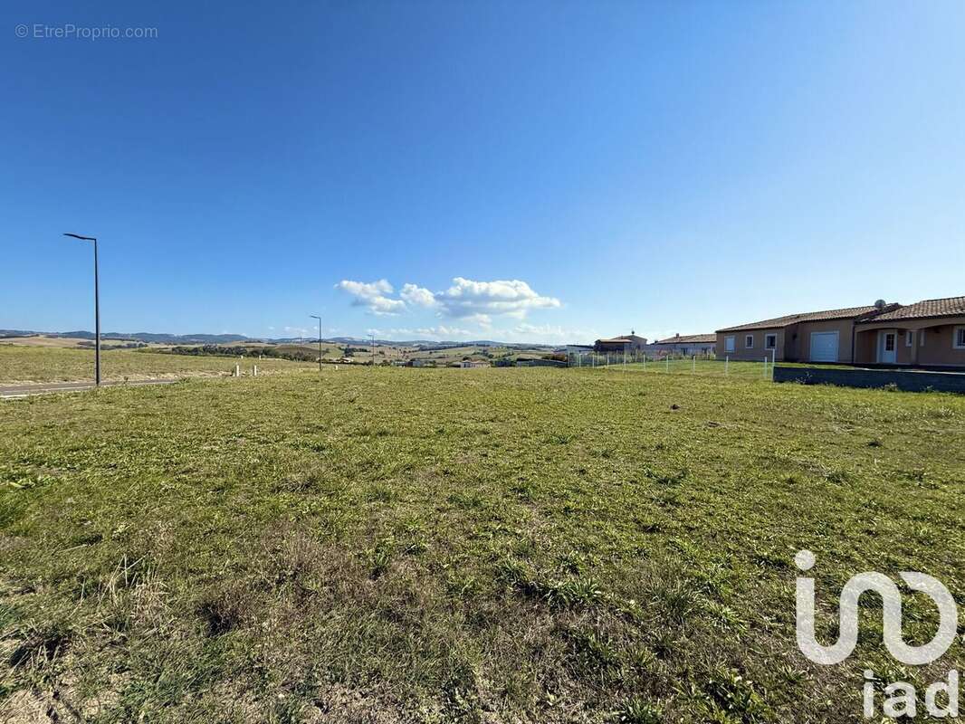 Photo 2 - Terrain à VILLENEUVE-LES-MONTREAL