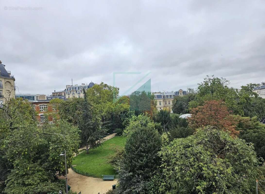 Appartement à PARIS-3E