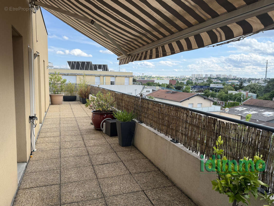 Appartement à LYON-8E