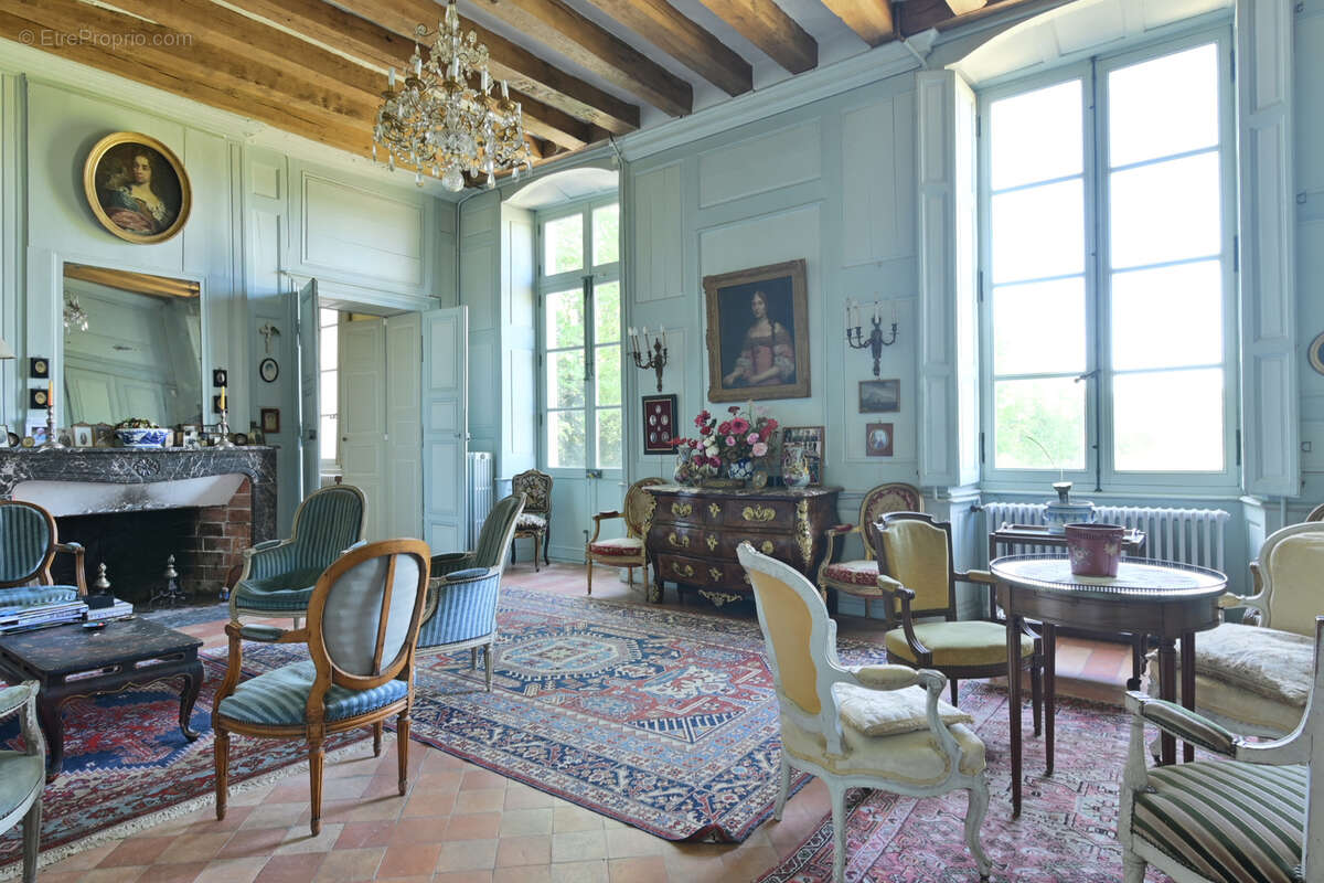 Maison à NEUVY-LE-ROI