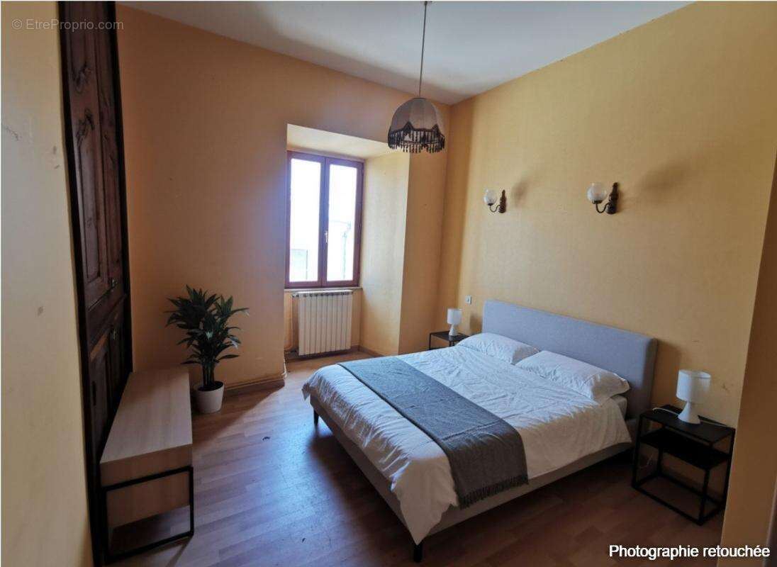 Maison à SEVERAC-LE-CHATEAU