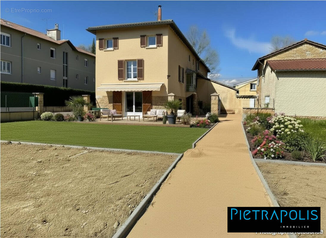 Maison à VILLEFRANCHE-SUR-SAONE