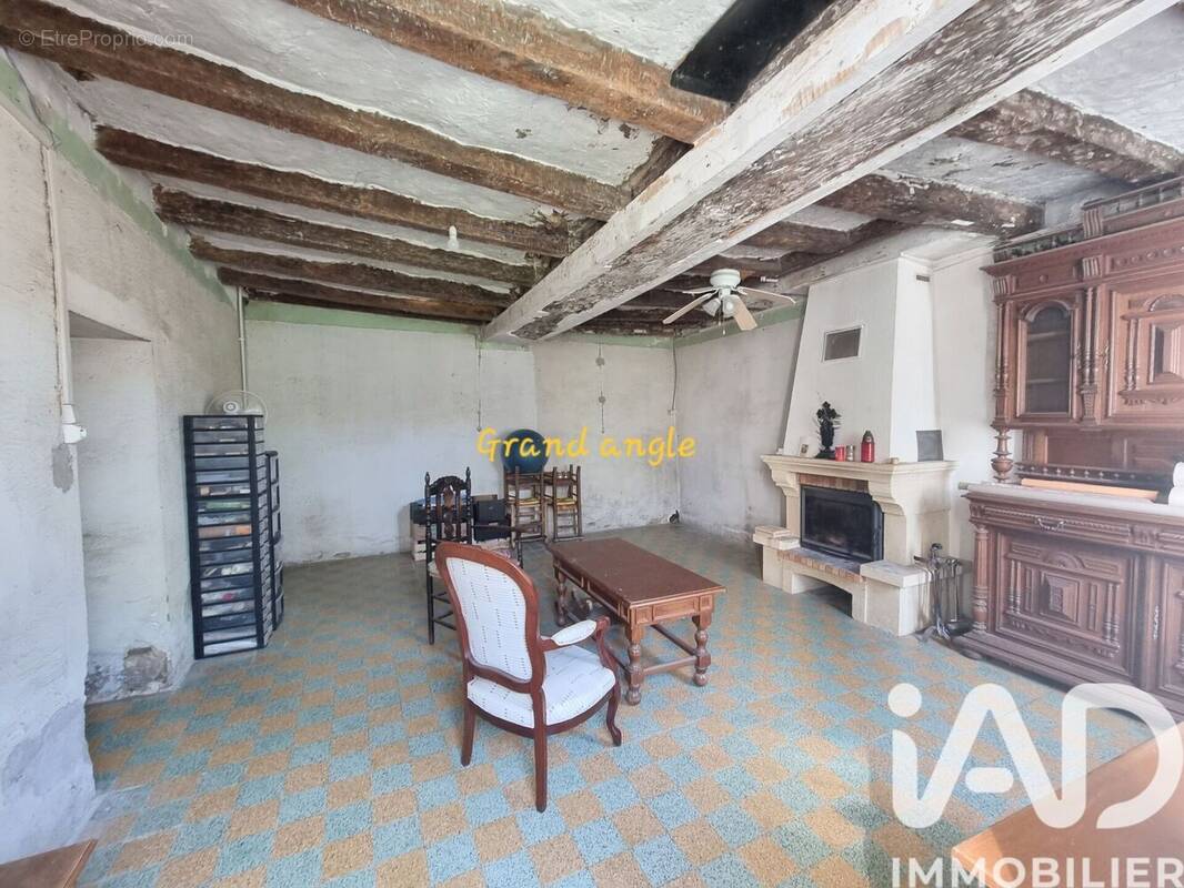 Photo 1 - Maison à LA POUEZE