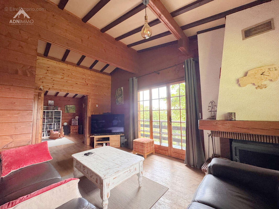 Maison à CROZET
