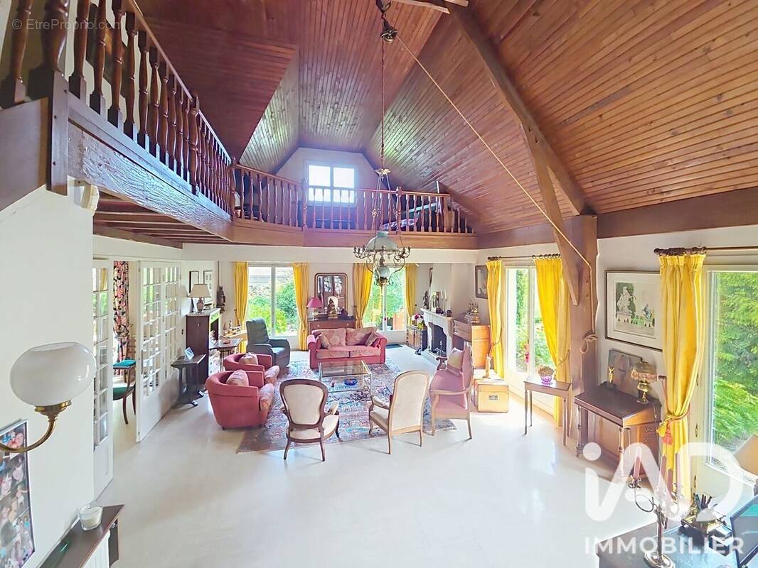 Photo 1 - Maison à MARLY-LE-ROI