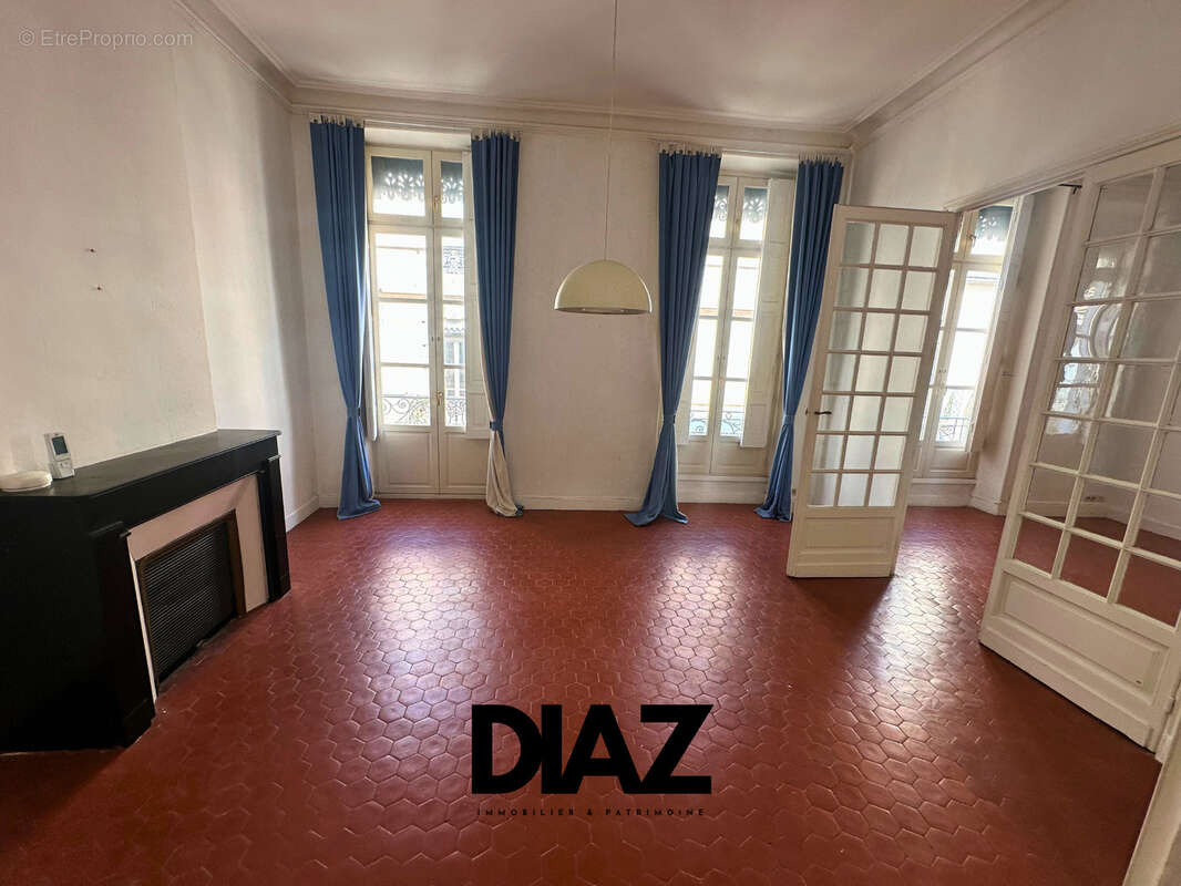 Appartement à NIMES