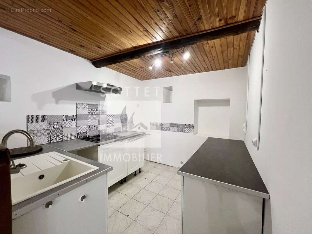 Maison à BOLLENE