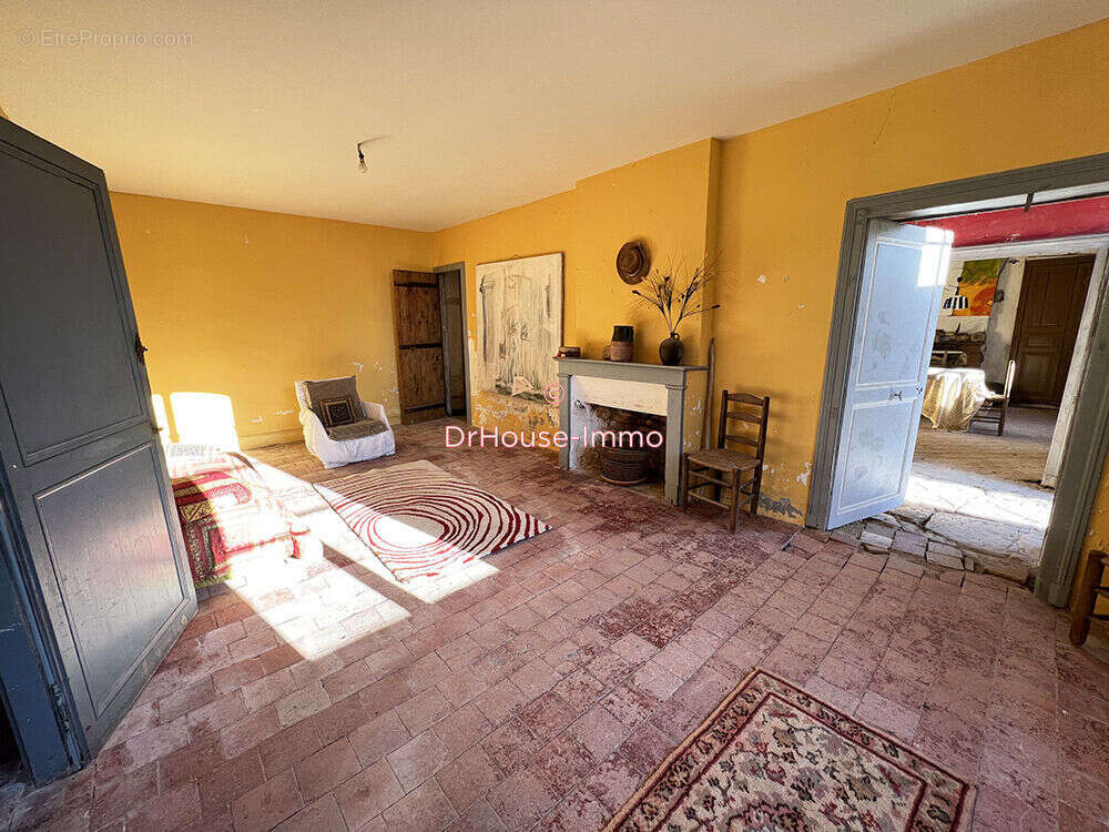 Maison à NEUVY-SAINT-SEPULCHRE