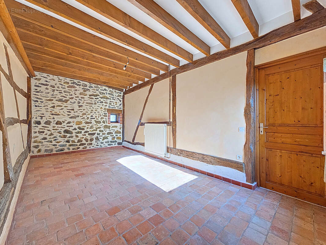 Maison à SUBLIGNY