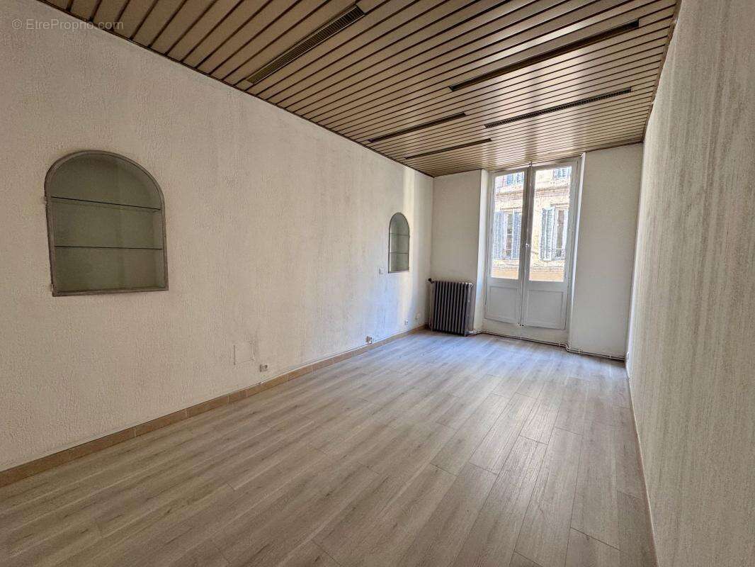 Appartement à MARSEILLE-6E
