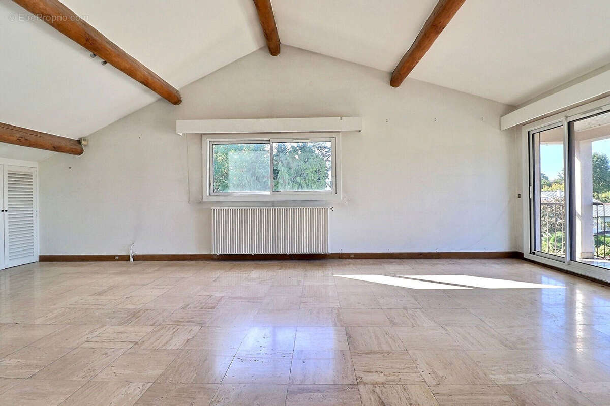 Appartement à LE PECQ