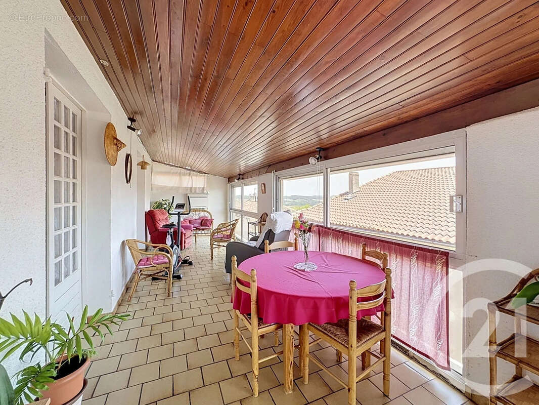 Maison 271 m² à Jegun  - photo 13