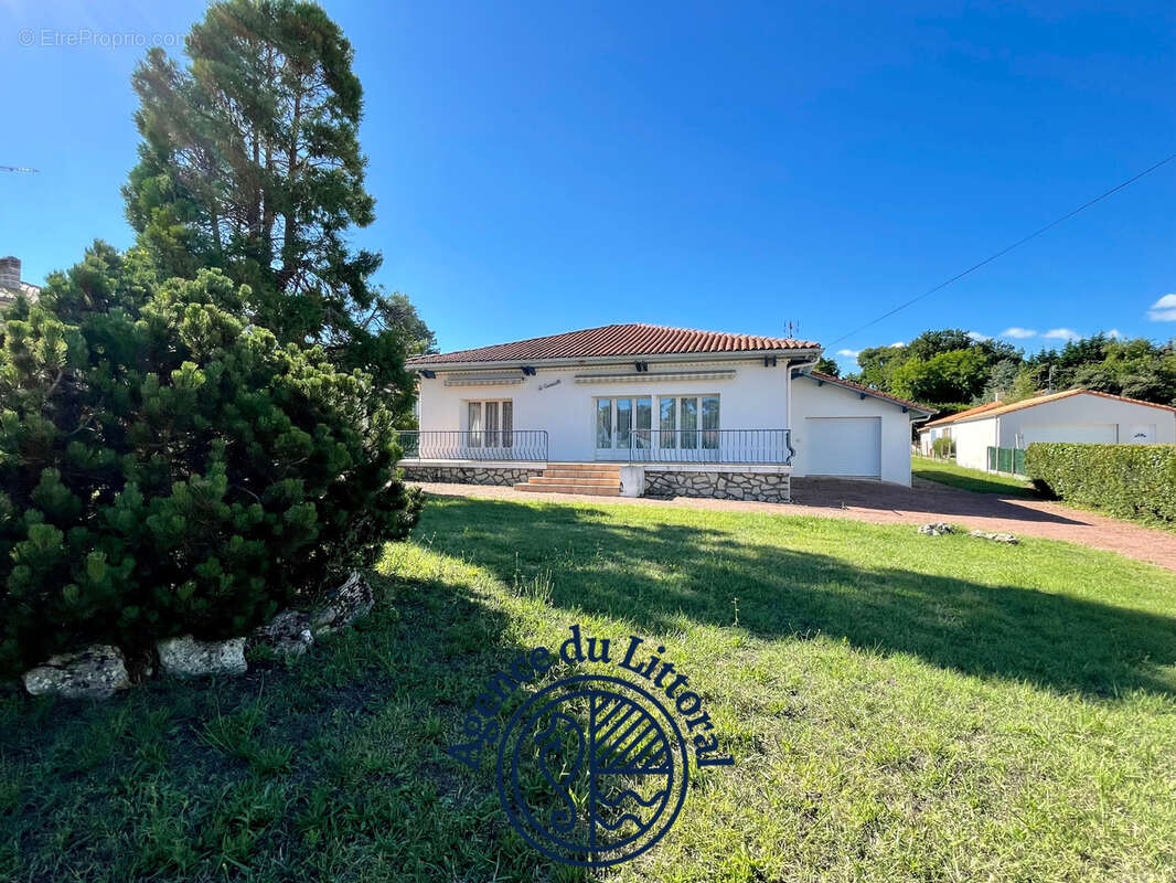 Maison à MESCHERS-SUR-GIRONDE