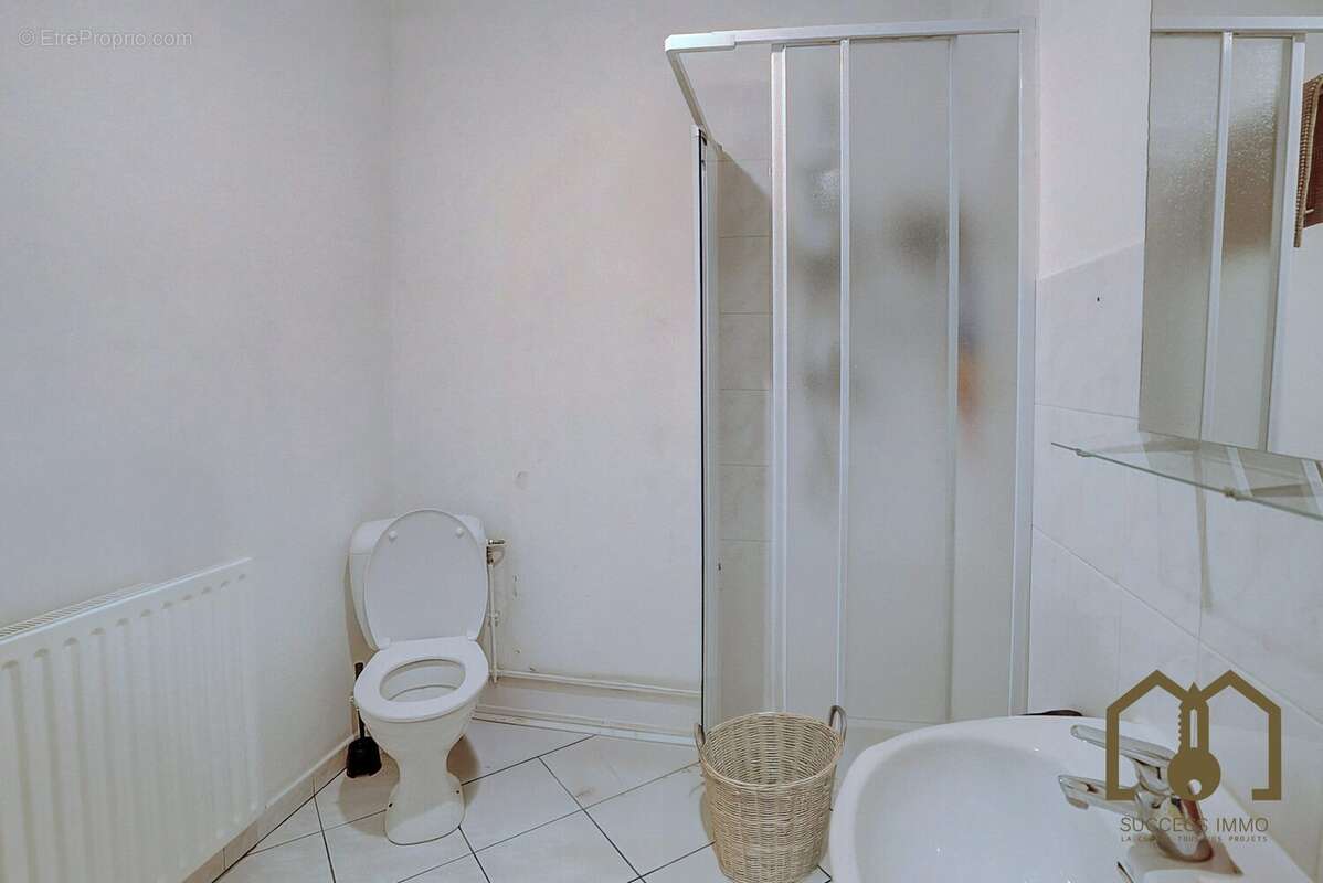 Maison à VAULX-EN-VELIN