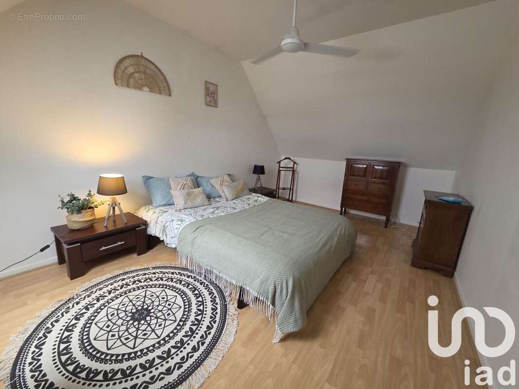 Photo 3 - Maison à SAINT-FARGEAU-PONTHIERRY