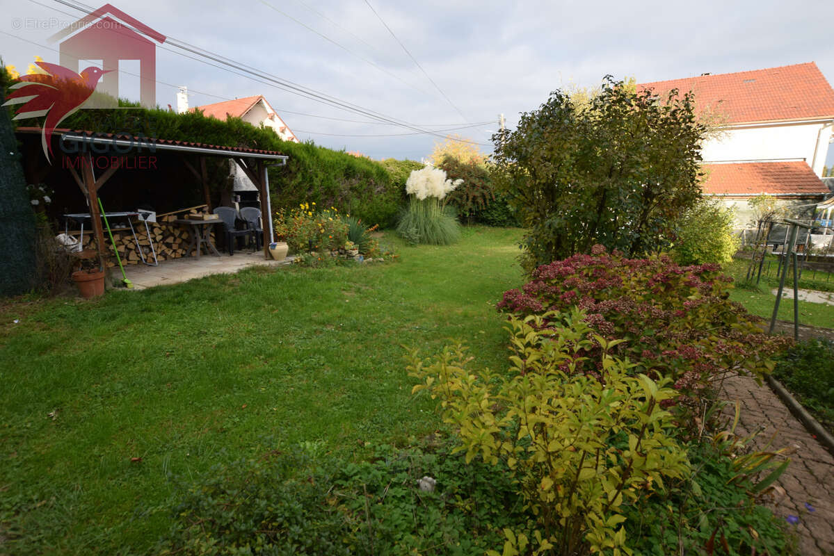 Maison à VIEUX-CHARMONT