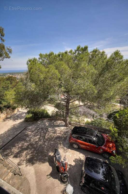 Maison à MANDELIEU-LA-NAPOULE