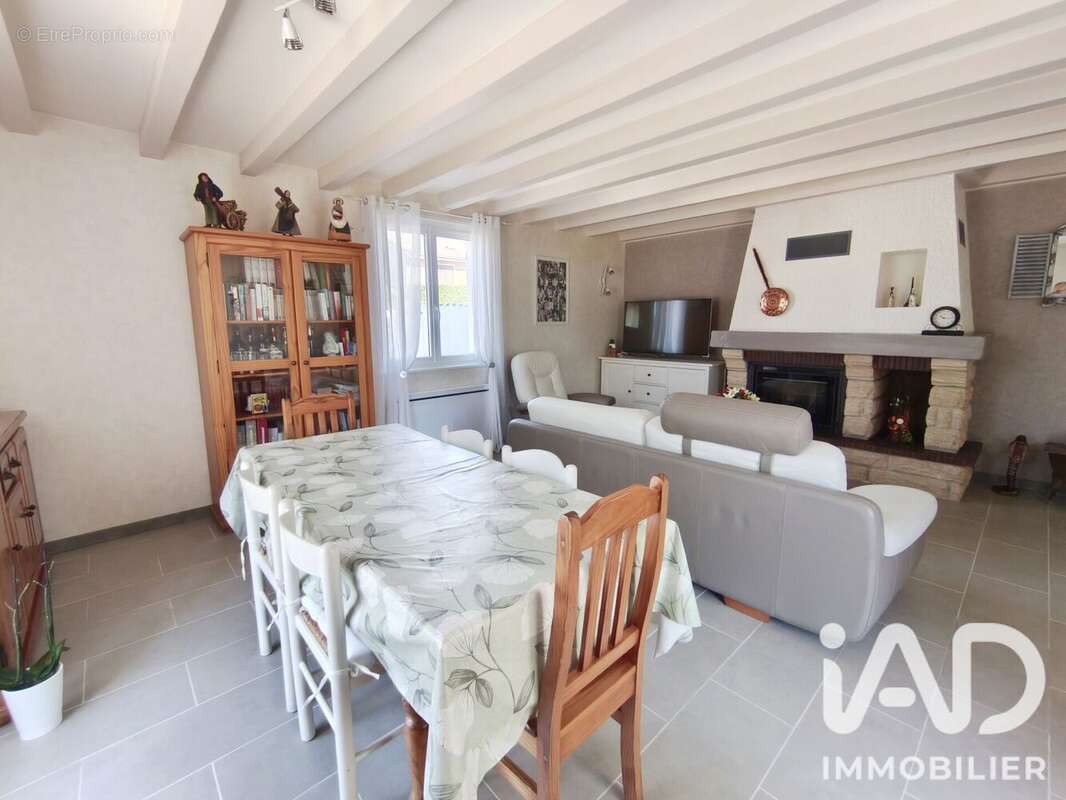 Photo 4 - Maison à MONTROND-LES-BAINS
