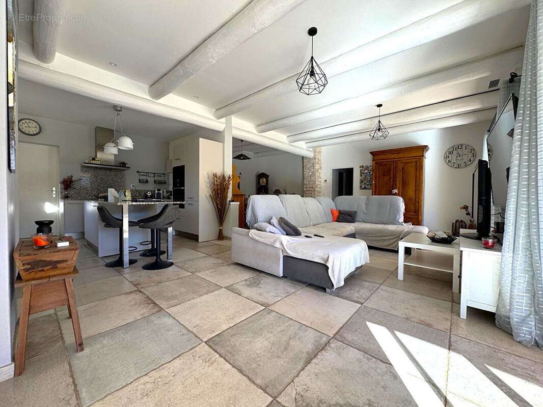 Maison à GOUDARGUES