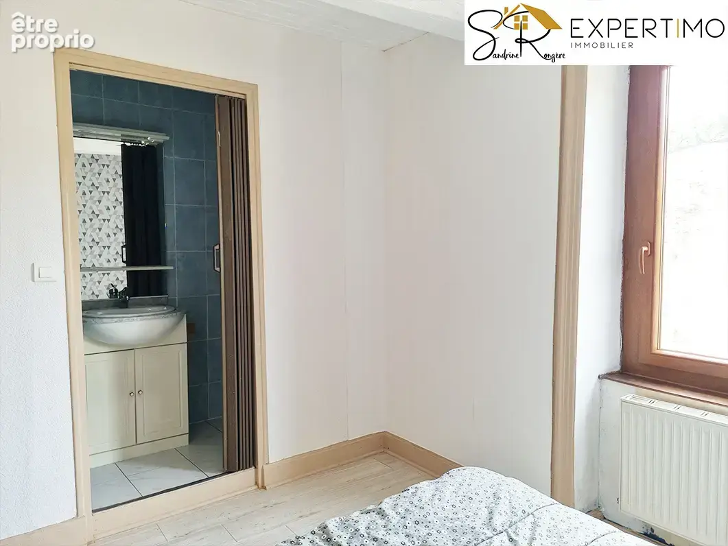 Maison et dépendances de 394 m2 sur 2342 m2 de terrain - photo 13