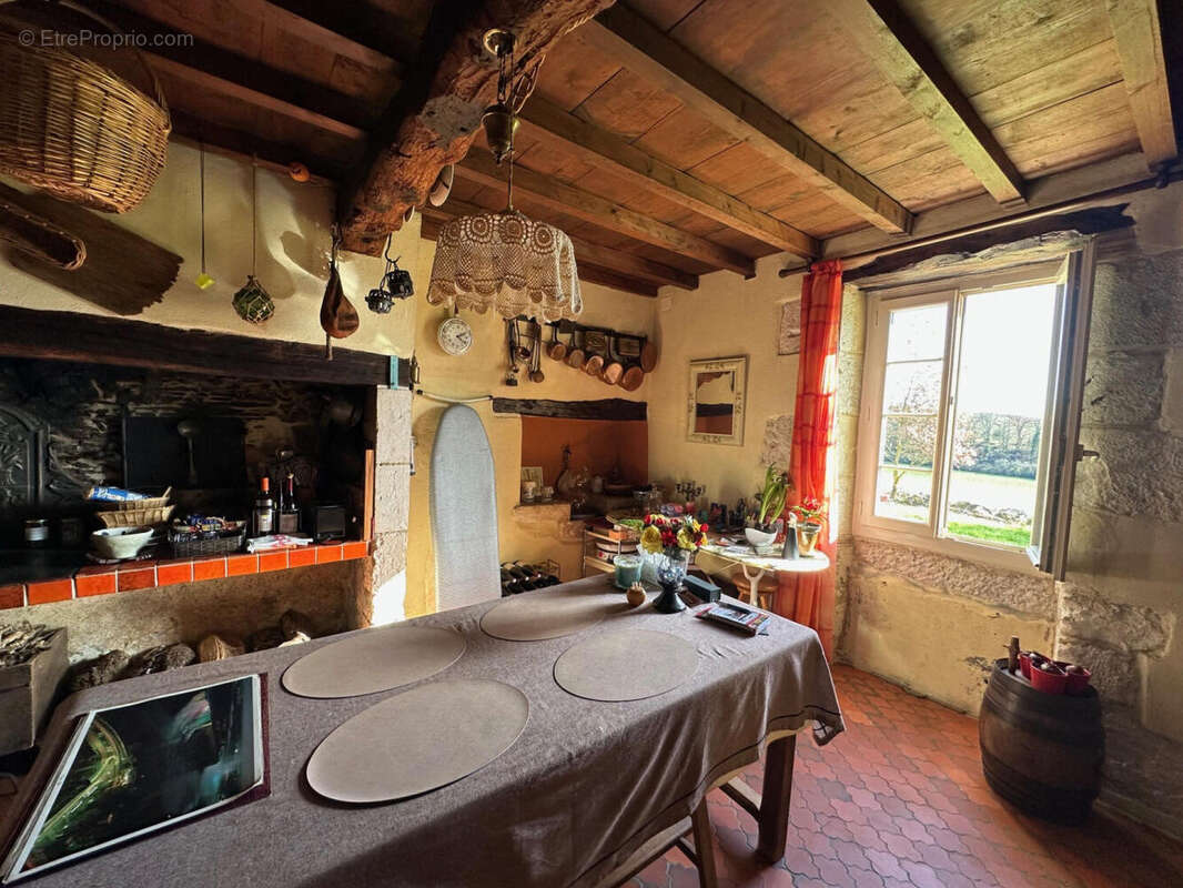 cuisine2 - Maison à CASTERA-VERDUZAN
