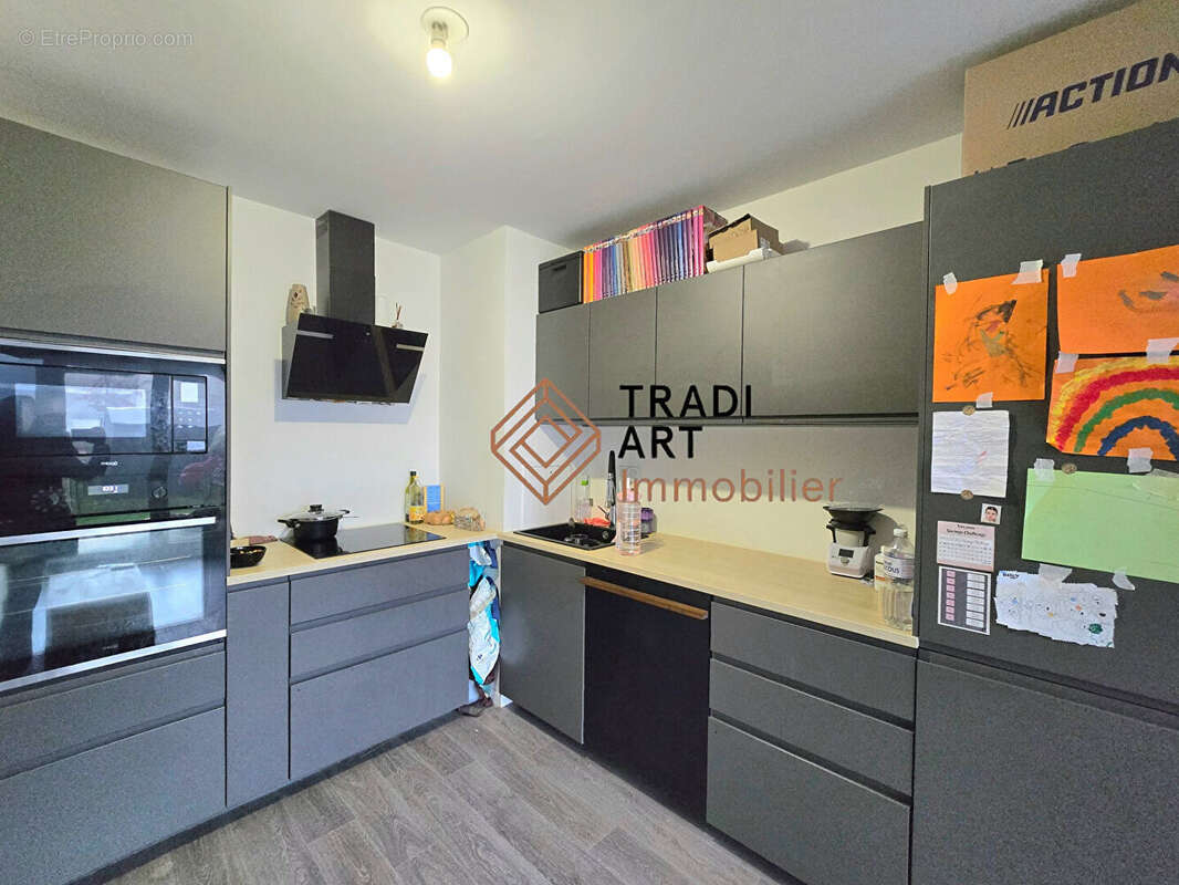 Appartement à LINAS