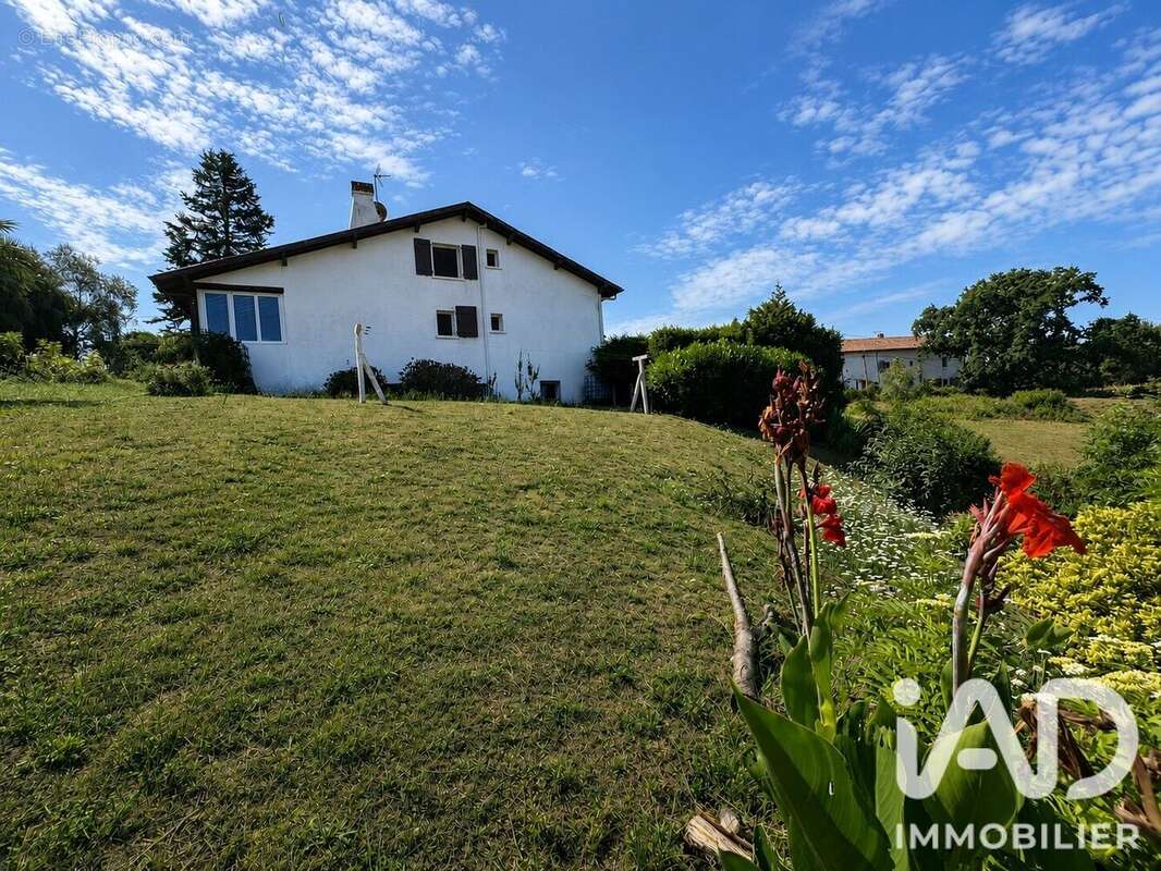 Maison 141 m² à Hasparren  - photo 7