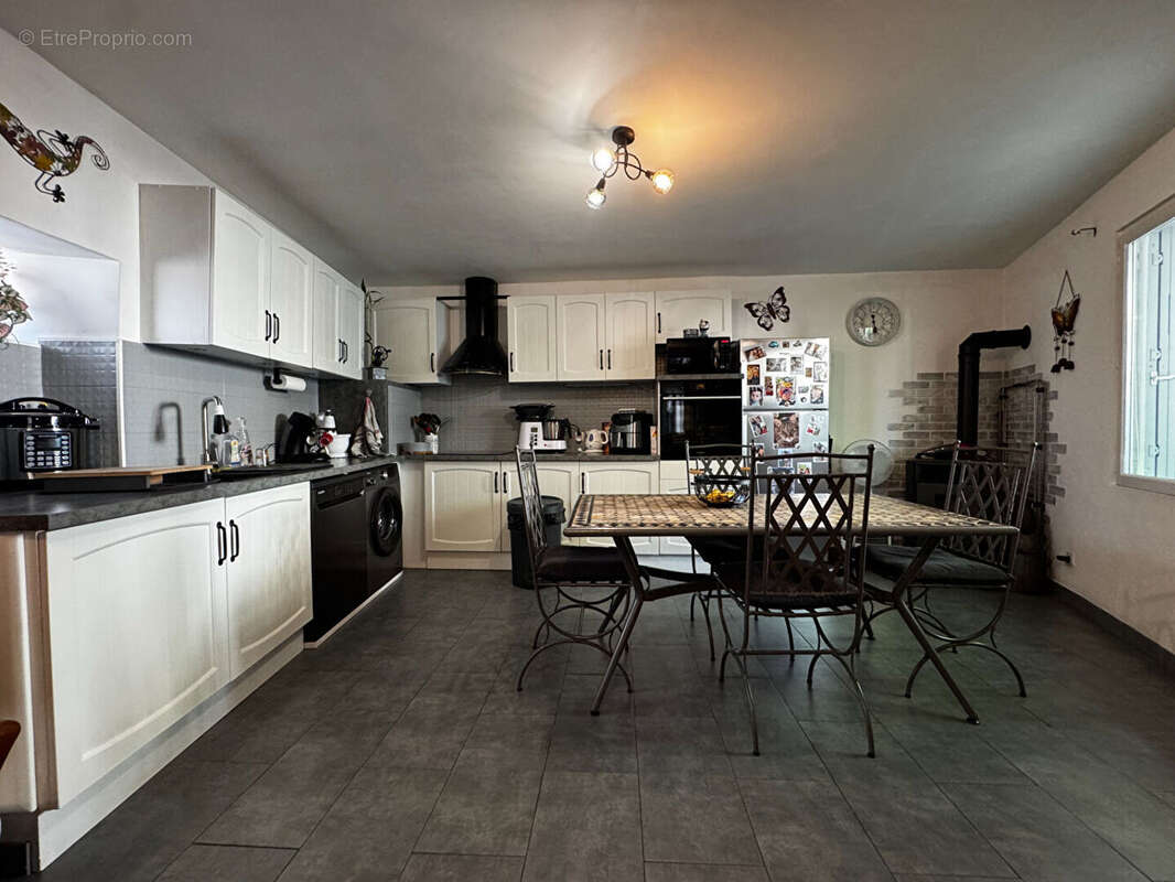 Maison à LEZIGNAN-CORBIERES