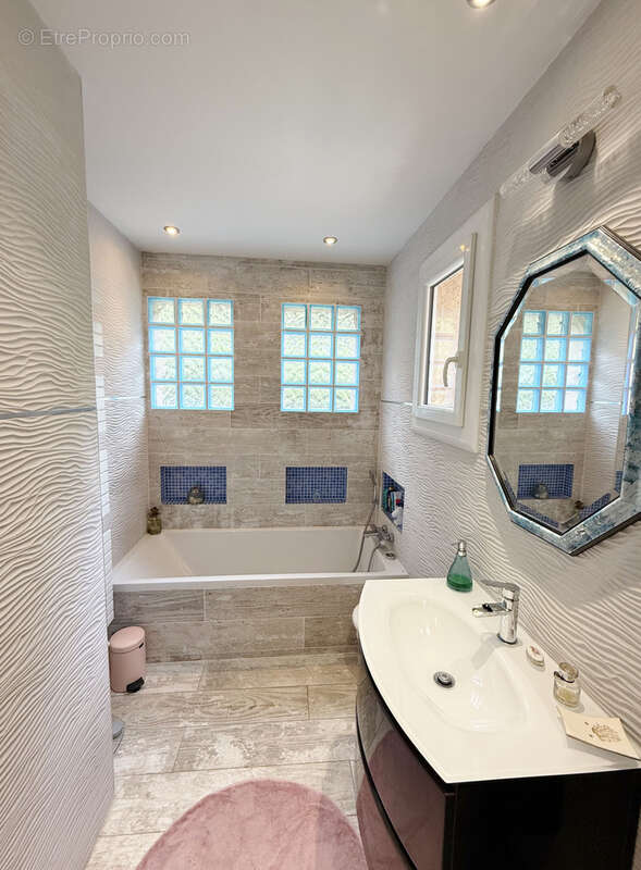 Maison à SAINT-RAPHAEL