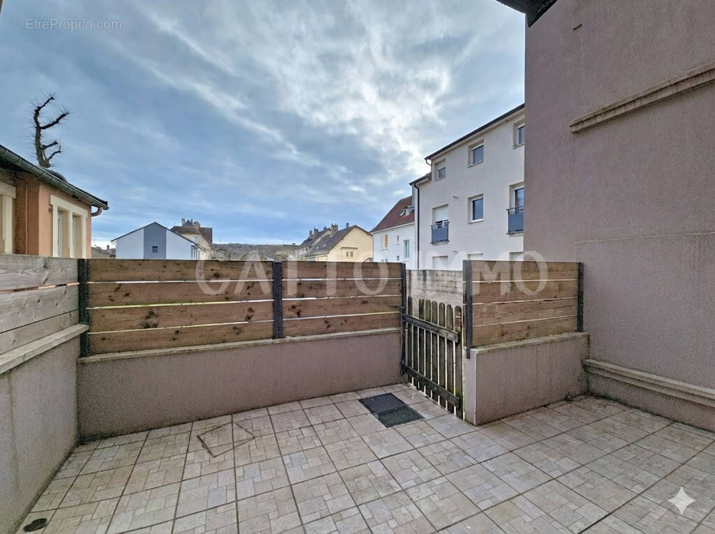 Appartement à AMNEVILLE