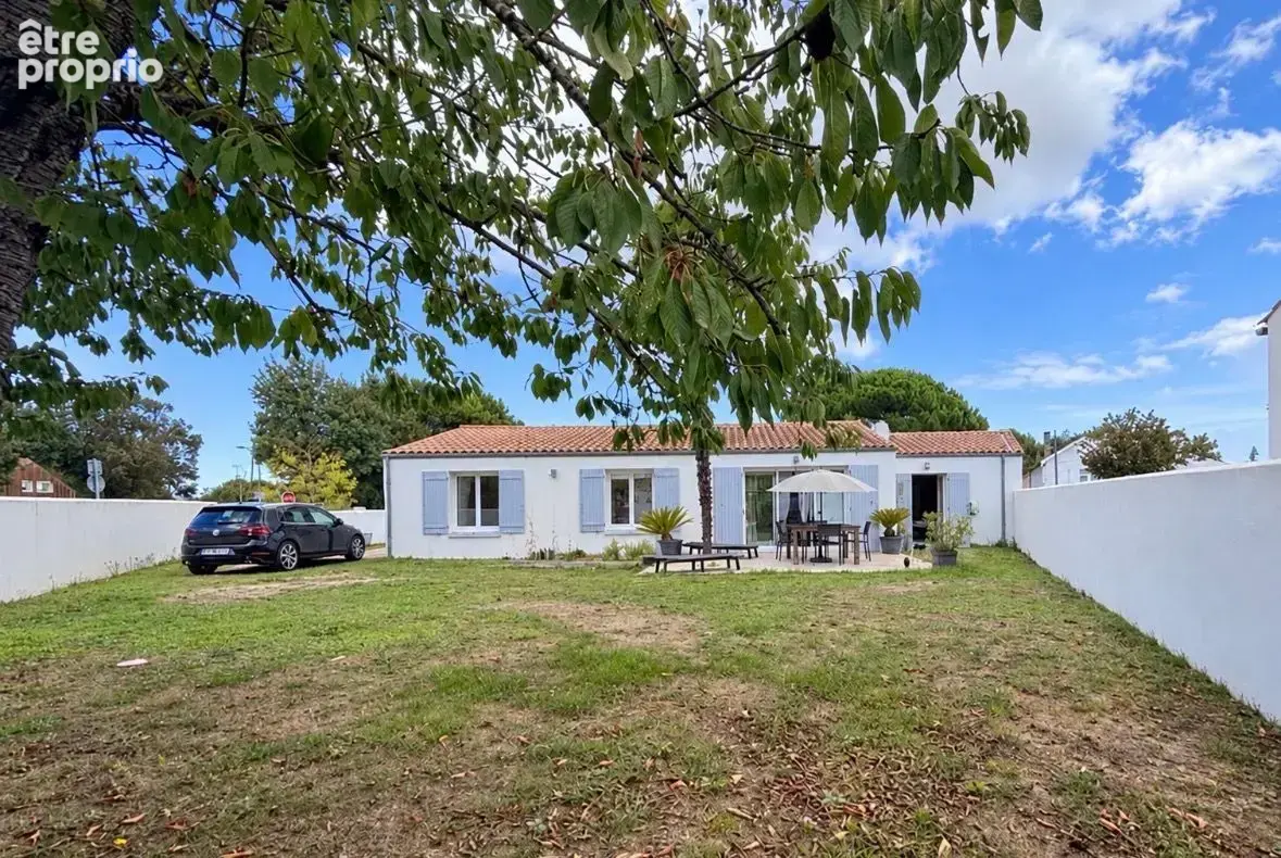 Photo Maison à Saint-Pierre-D'oleron au prix de 378 000€