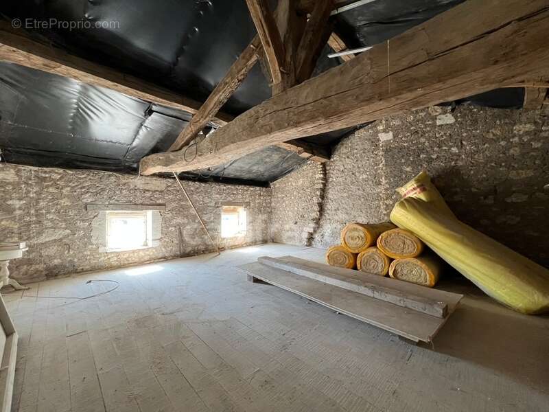 Maison à SAINT-PALAIS-DE-NEGRIGNAC