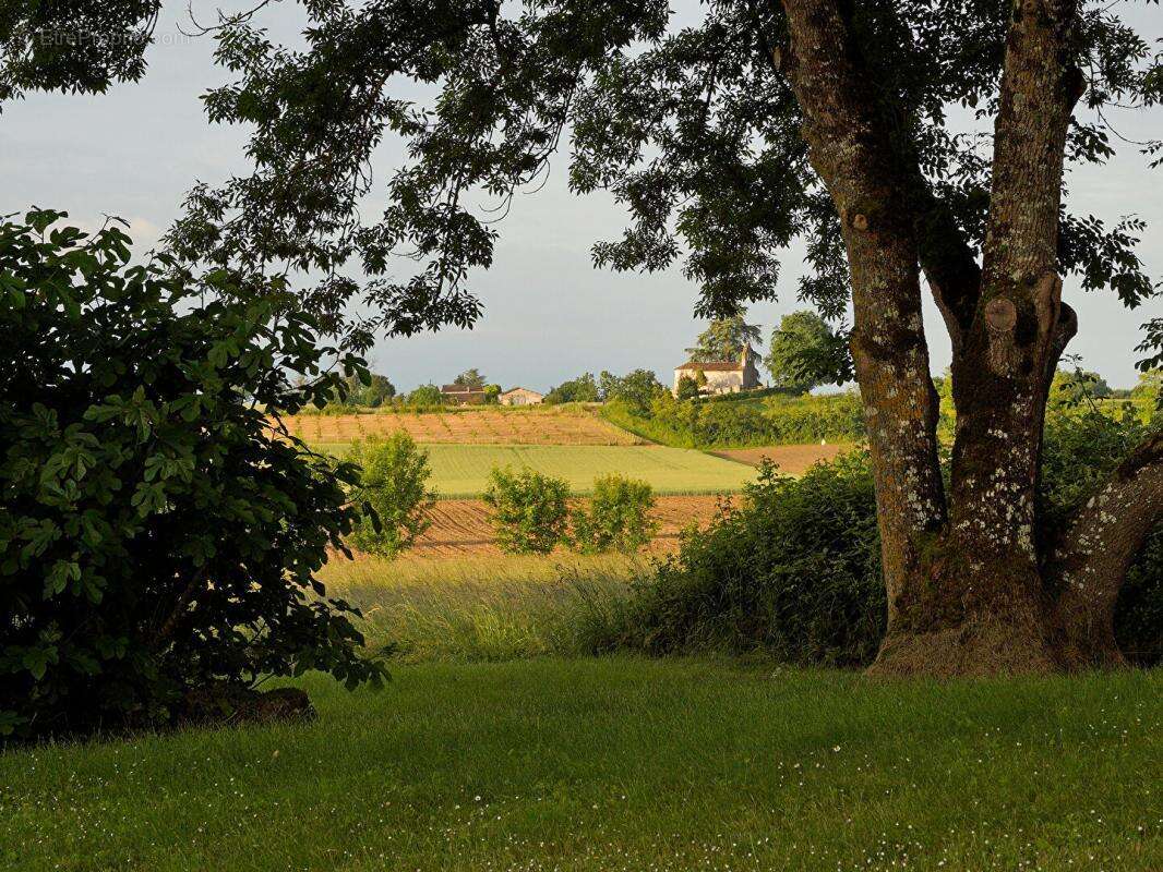 Une élégante demeure de campagne du XIXe siècle, pleine de charme, d'histoire et d'intimité - photo 18