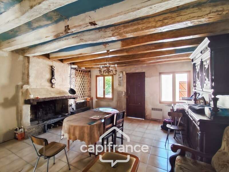 Maison à BESSE-SUR-BRAYE