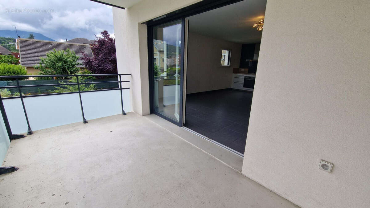 Appartement à BARBERAZ