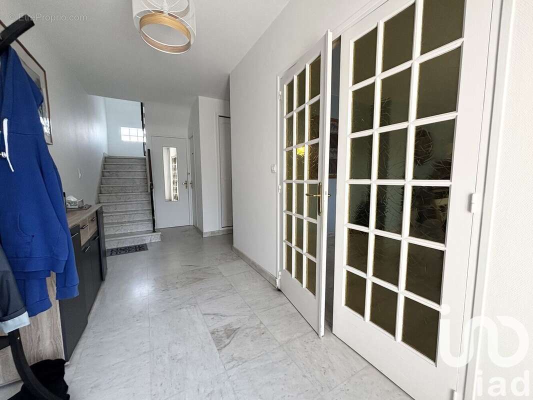 Photo 5 - Maison à ROMILLY-SUR-SEINE