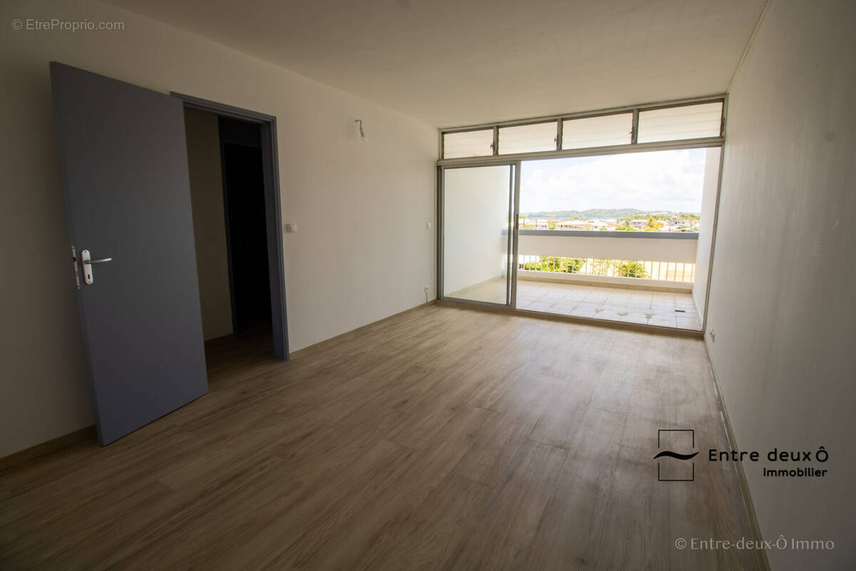 Appartement à LE ROBERT