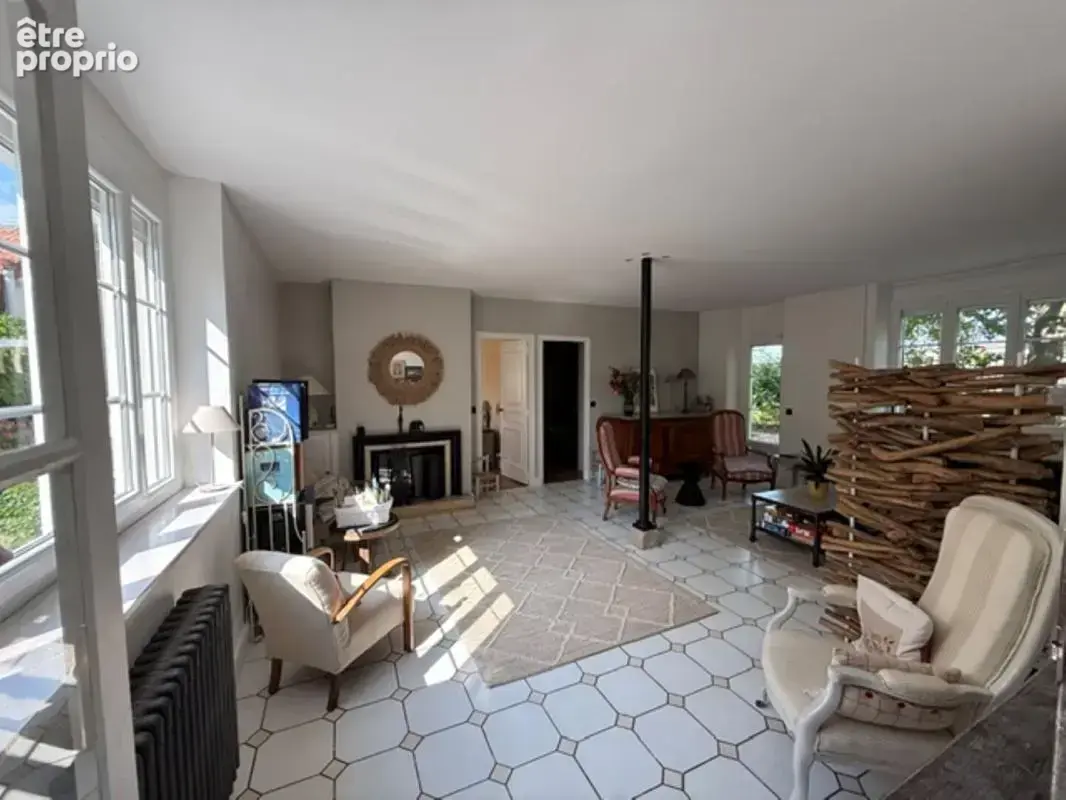 Maison ancienne renovee de 159 m² a jouars pontchartrain - photo 5