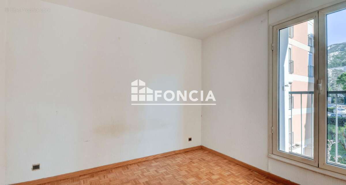 Appartement à MARSEILLE-10E