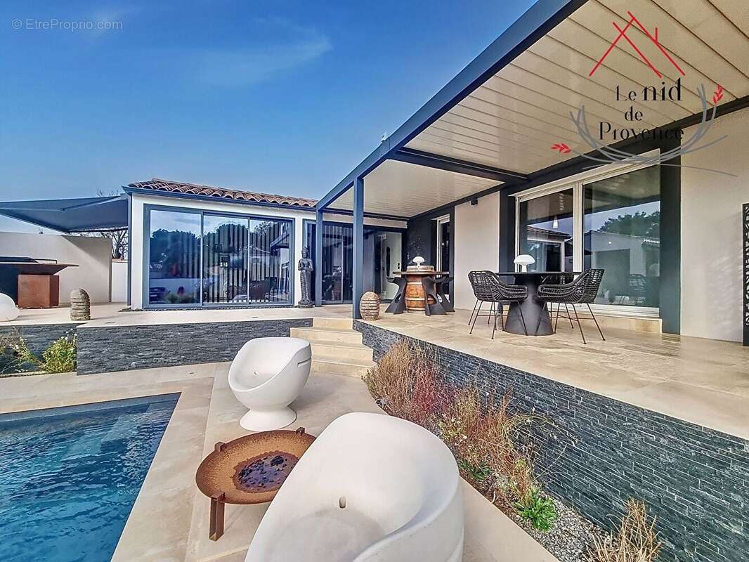 Maison à CABRIERES-D'AVIGNON