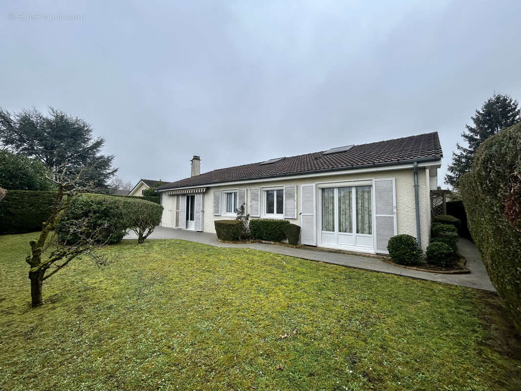 Maison à CLAYE-SOUILLY