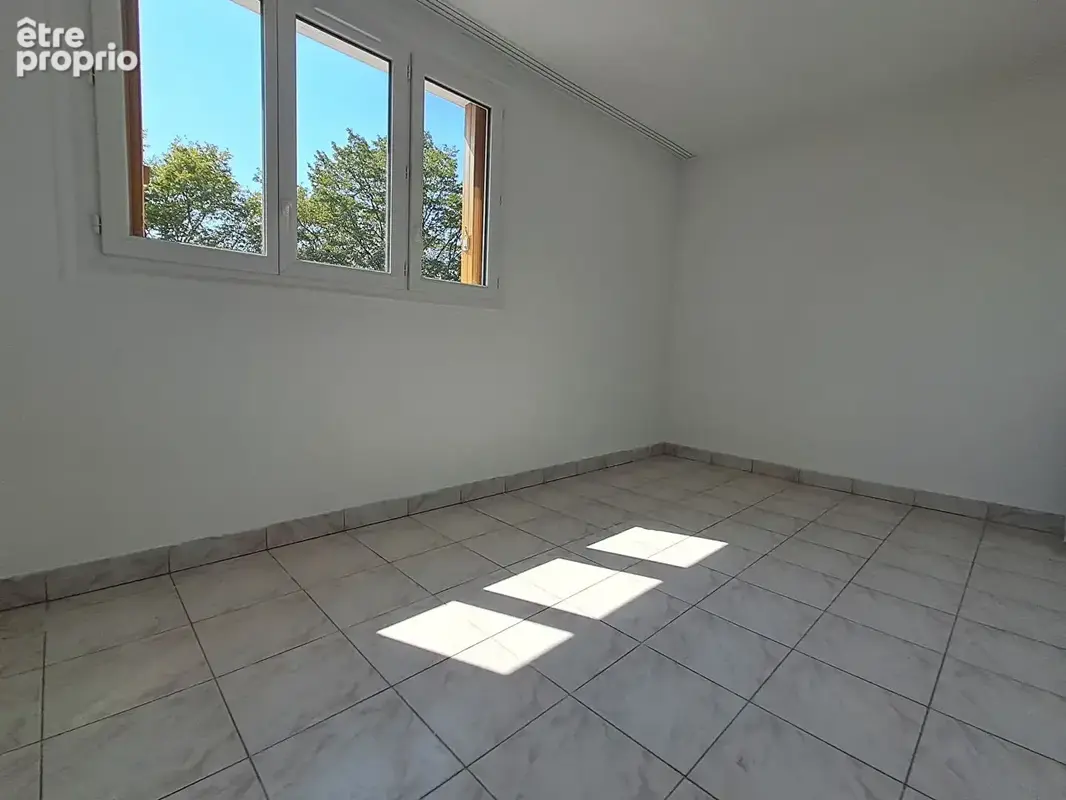 Appartement 68m² à livry-gargan - photo 2