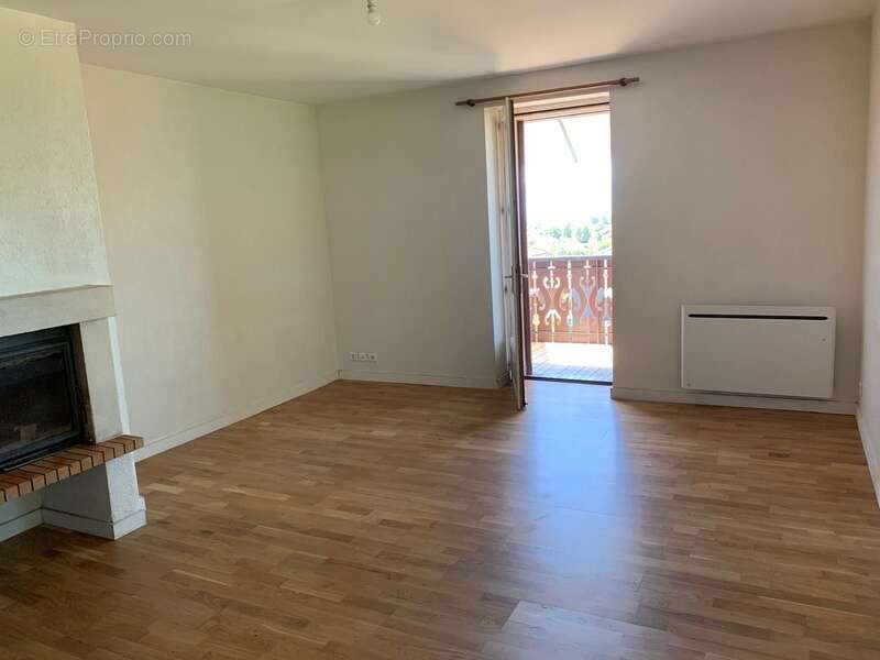 Appartement à MACHILLY