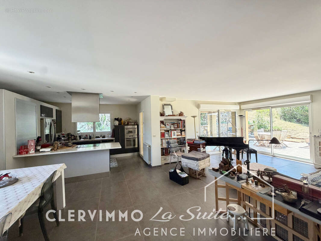 Maison à MARSEILLE-11E