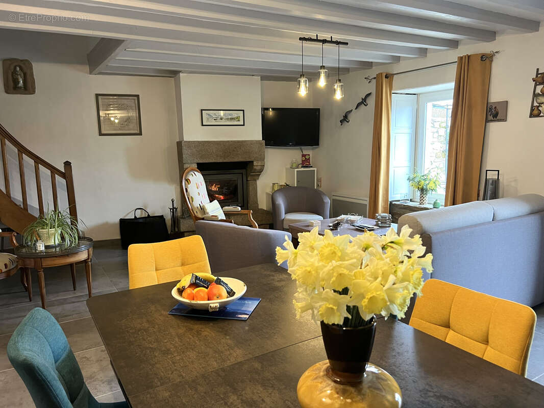 Maison à FREHEL